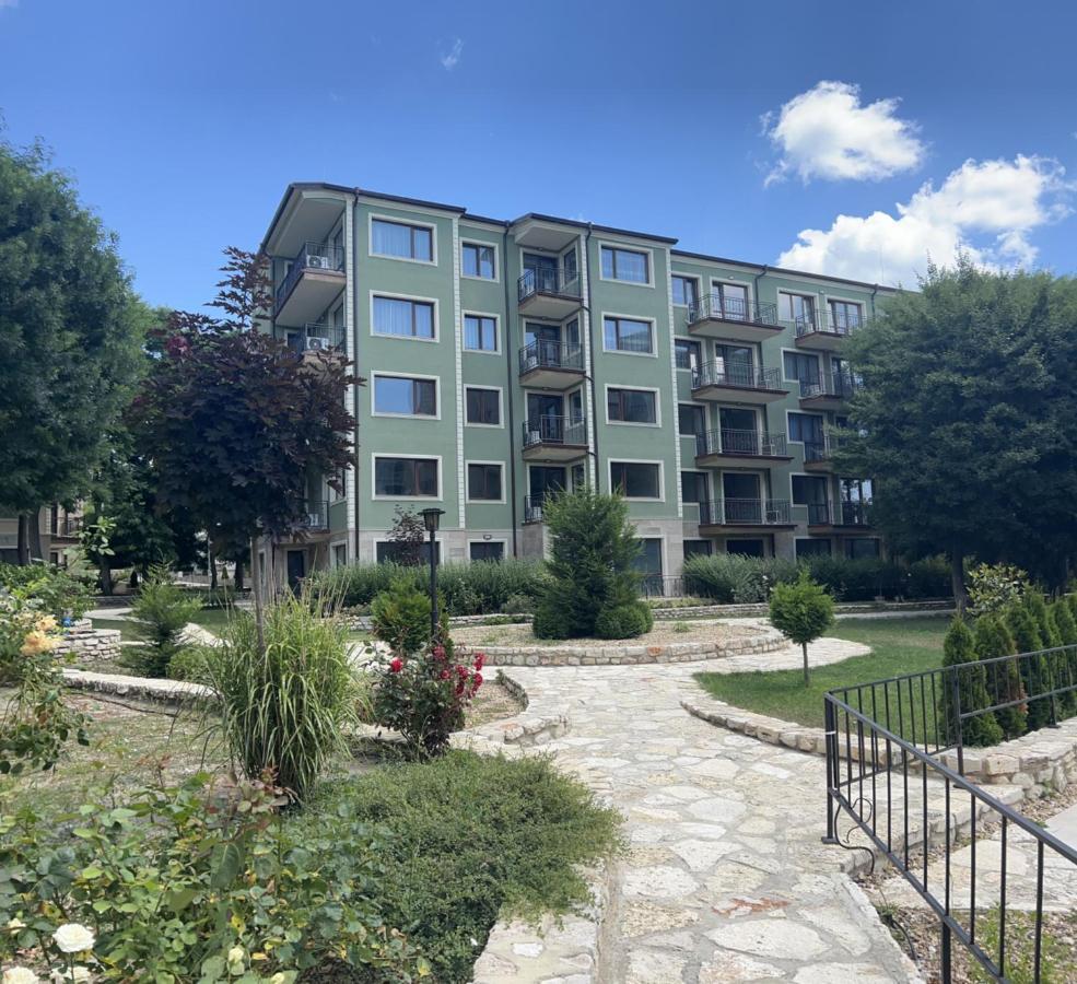 Appartamento Ramay Apart-Complex Saints Constantine and Helena Esterno foto